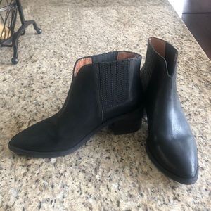 Madewell Black Leather Boots/Booties